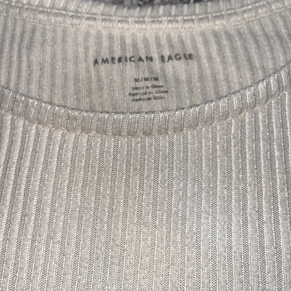 American Eagle Outfitters Ribbed Long Sleeve crop Top - tan - Picture 3 of 3